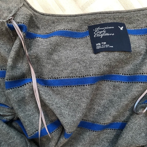 American Eagle Cardigan - Picture 4 of 6